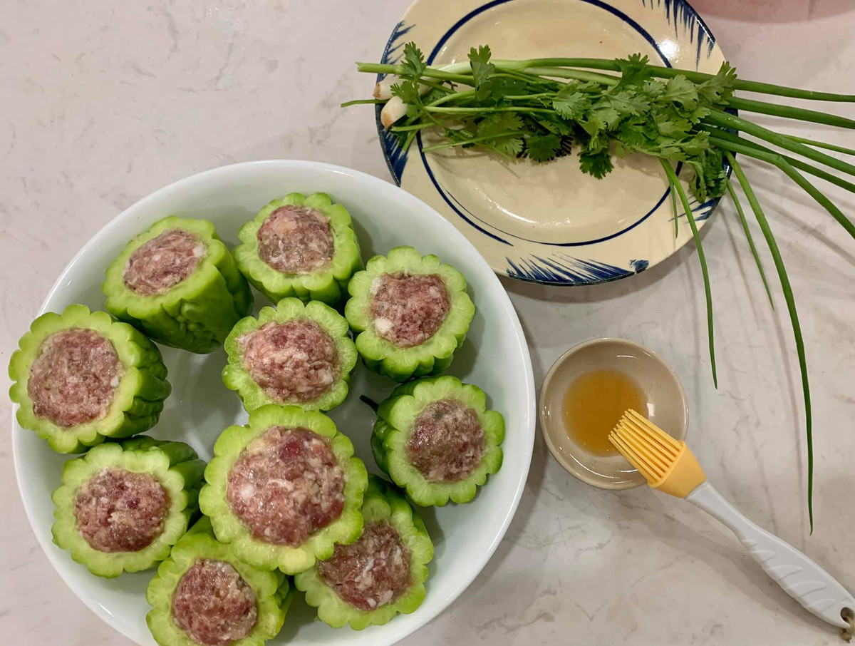 Muop dang nau cung thit vit- mon ngon la, giai nhiet cho mua he-Hinh-3