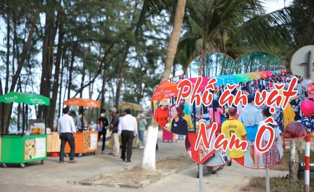 Đà Nẵng cũng mới chính thức khai trương phố ăn vặt Nam Ô, ở vỉa hè đường Nguyễn Tất Thành (phường Hòa Hiệp Nam, quận Liên Chiểu).