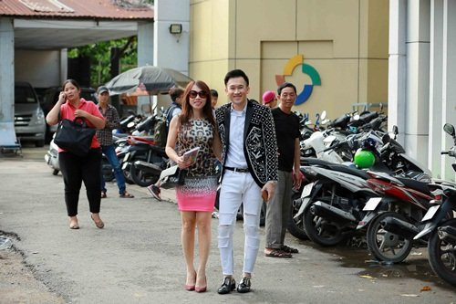 Dương Triệu Vũ cũng cho biết rằng, dù cũng đang làm giám khảo chính cho một cuộc thi âm nhạc nhưng khi được mời ngồi ghế nóng “Người nghệ sĩ đa tài” anh vẫn cảm thấy hồi hộp, vì các thí sinh là các nghệ sĩ đã thành danh trong showbiz Việt.