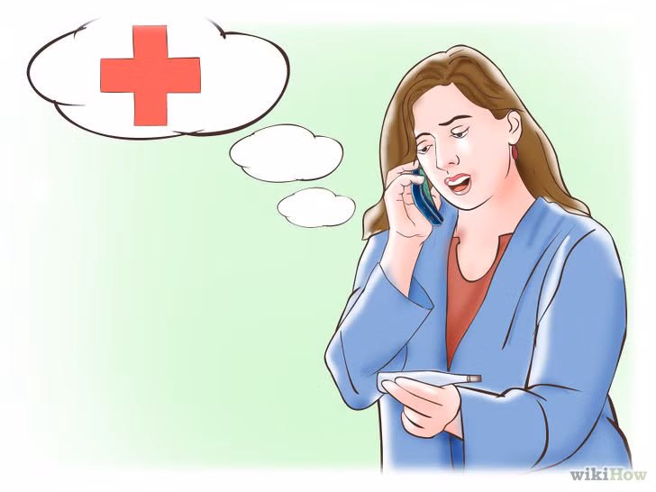 Mặc áo sơ mi dài tay và quần dài khi đi lại trong vùng có nguy cơ mắc bệnh cao. Nếu có thể, hãy xử lý hay tẩm quần áo của bạn qua thuốc diệt muỗi permethrin (một dạng thuốc diệt côn trùng, sâu bọ) để đẩy lùi muỗi.