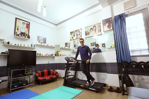 Ở tuổi 60, Nguyễn Hưng vẫn siêng năng dành thời gian cho việc luyện tập thể dục thể thao hằng ngày.