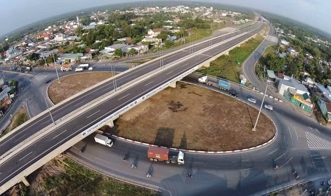 Bộ Giao thông Vận tải cho rằng các tuyến đường cao tốc đang phát huy hiệu quả kinh tế. Ảnh: Hoàng Hà.