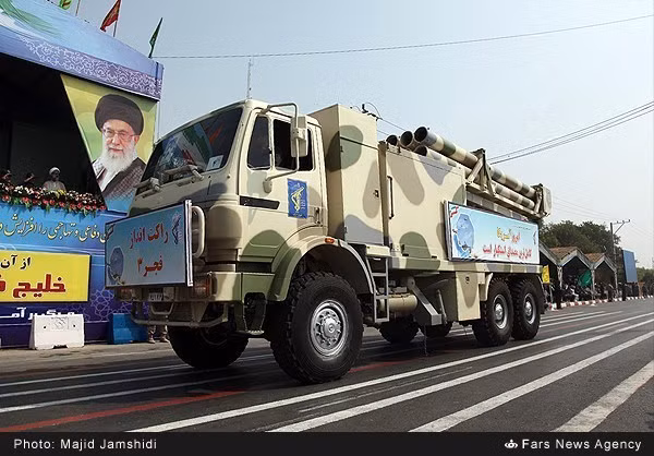 Pháo phản lực phóng loạt nội địa do Iran tự phát triển.