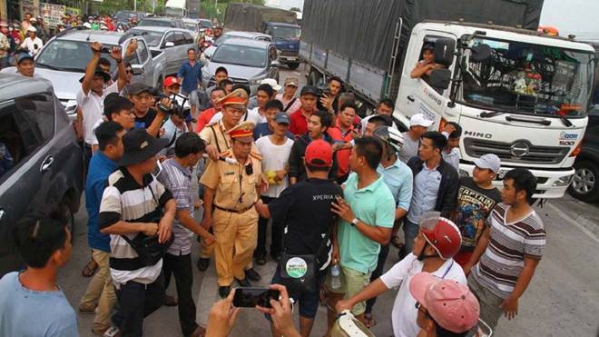 Hung Yen: Bat nhom doi tuong gay roi trat tu tren Quoc lo 5