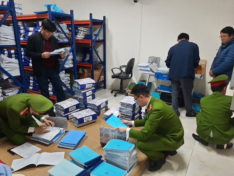 Dieu tra vu an “dua va nhan hoi lo” tai trung tam Dang kiem 34-05D-Hinh-2