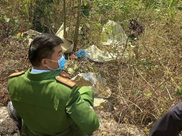  3 người tử vong dưới vực sâu do tai nạn giao thông: Ngày 30/1/2023, người dân xã Lũng Cao, huyện Bá Thước, tỉnh Thanh Hóa, phát hiện 3 người tử vong dưới vực sâu. Cơ quan công an xác định, 3 nạn nhân tử vong do tai nạn giao thông. Các nạn nhân gồm anh Lữ Văn Kế (SN 1982) – giáo viên trường Mầm non xã Kỳ Tân (huyện Bá Thước) cùng con trai đang học lớp 5 và cháu gái họ đang học lớp 7. Ngày 29/1, anh Kế đi xe máy chở theo con trai và cháu gái đi chơi Tết sau đó gặp nạn.