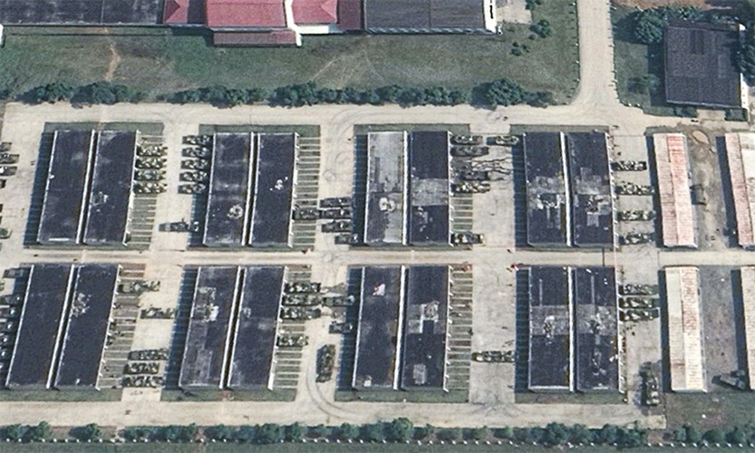 Người ta chưa thể xác định Trung Quốc có bao nhiêu hệ thống Type PCL191, nhưng một bản tin của báo Quân giải phóng nhân dân - cơ quan ngôn luận của Quân đội giải phóng nhân dân Trung Quốc - cho biết một lữ đoàn pháo phản lực phóng loạt đã được biên chế về quân đoàn 72, đóng quân tại Hồ Châu, tỉnh Chiết Giang.