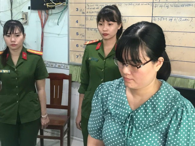 Khởi tố nữ kế toán ở Bến Tre tham ô hơn 2,7 tỷ đồng Khoi to nu ke toan o Ben Tre tham o hon 2,7 ty dong