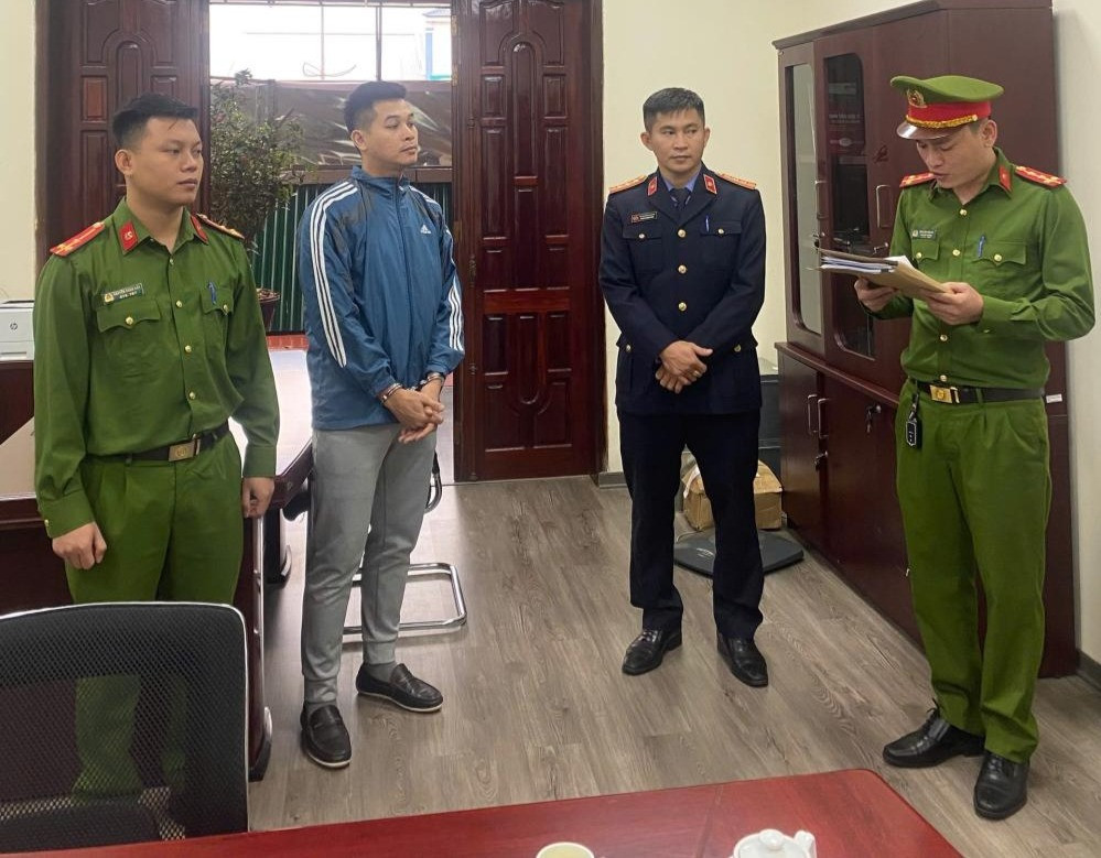 Khởi tố Giám đốc phòng giao dịch Ngân hàng ở Hà Tĩnh Khoi to Giam doc phong giao dich Ngan hang o Ha Tinh