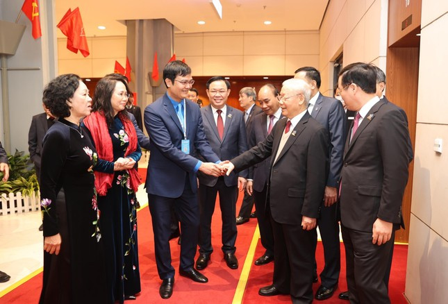 Dai hoi Doan toan quoc lan thu XII buoc vao phien lam viec trong the-Hinh-2