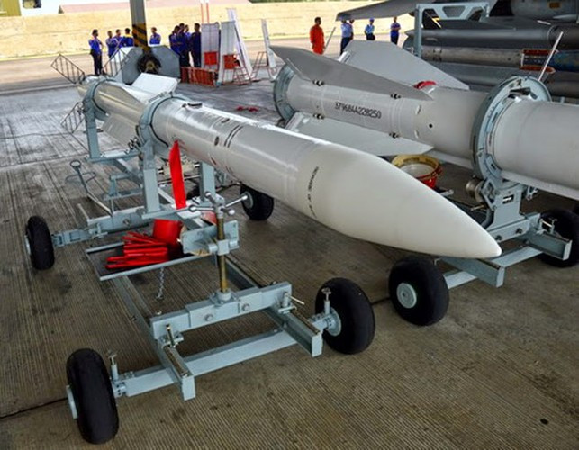 Đến pha cuối, R-77 sẽ chuyển sang dùng radar chủ động của chính nó.