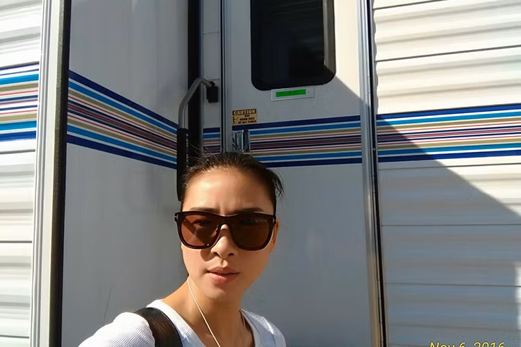 “Bright” là bộ phim Hollywood thứ hai Ngô Thanh Vân đóng. Trước đó, cô từng đảm nhận một vai phụ trong dự án “Ngọa hổ tàng long 2” đã công chiếu vào hồi tháng 3/2016. (Ảnh: FBNV)