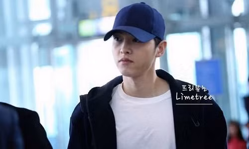 Chet soc nhan sac mum mim cua Song Joong Ki