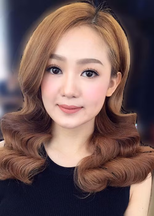 Nhiều người nhận xét, Ngọc Kayla hao hao giống nữ ca sĩ kiêm diễn viên Hàn Quốc Jang Nara và diễn viên Hoa ngữ Triệu Lệ Dĩnh. (Ảnh: FBNV)