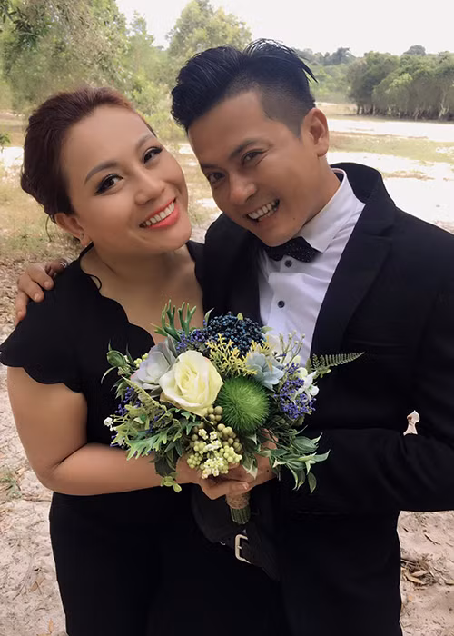 Hoàng Anh tâm sự, người bạn đời của anh có tấm lòng nhân hậu, hiền lành, tâm lý và luôn hướng về gia đình. Đó cũng là những lý do anh ngày càng yêu Quỳnh Như. (Ảnh: FBNV)