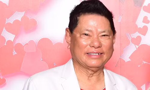 Ty phu Hoang Kieu dong Facebook, ngoi ca moi tinh dang do