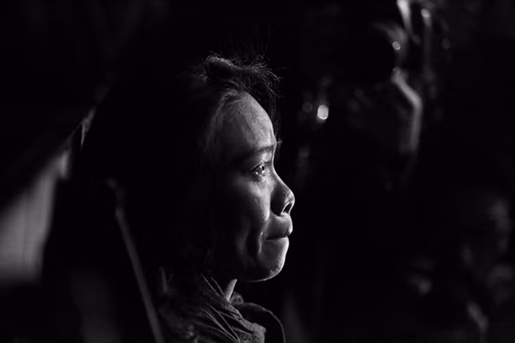 Được biết, chị Mai Hoa chính là người quyết tâm thực hiện ý nguyện của chồng là thực hiện đêm nhạc “Trần Lập - Hẹn gặp lại”. (Ảnh: Thể thao văn hóa)