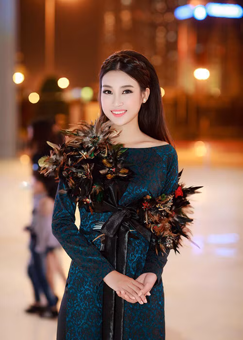 Sau khi đăng quang, Hoa hậu Đỗ Mỹ Linh nhận được nhiều lời mời tham gia các sự kiện ở trong và ngoài nước. (Ảnh: FBNV)