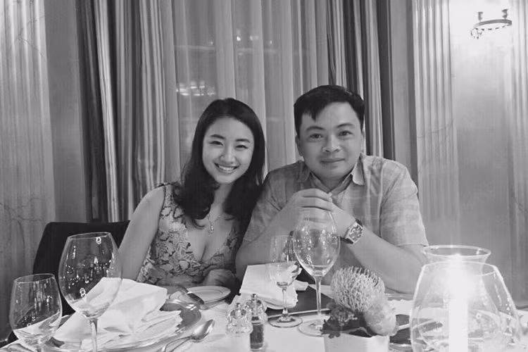 Từ khi kết hôn cho đến nay, Hoa hậu Thu Ngân không tham gia các hoạt động giải trí để vun vén gia đình. (Ảnh: FBNV)