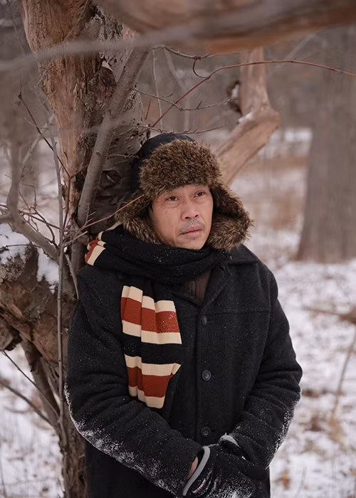 Sát cánh cùng danh hài Hoài Linh trong bộ phim “Dạ cổ hoài lang” là Chí Tài, người cũng từng có nhiều năm sống ở nước ngoài. Hai danh hài hứa hẹn sẽ đem đến cho khán giả nhiều nụ cười và nước mắt.