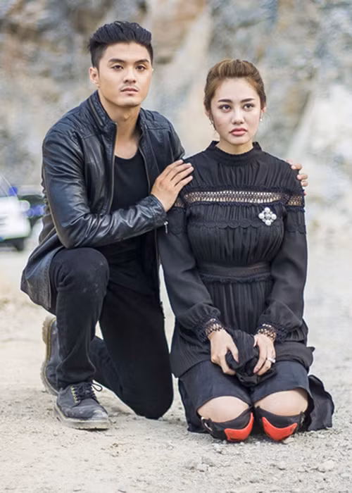 Được biết, trong phim, cặp đôi vào vai hai nhân vật có câu chuyện tình yêu đầy ngôn tình. (Ảnh: Vietnamnet)