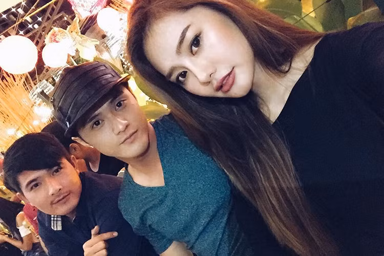 Thời điểm bộ phim ghi hình, trên trang cá nhân, Linh Chi chia sẻ không ít ảnh chụp chung với Lâm Vinh Hải. (Ảnh: FBNV)