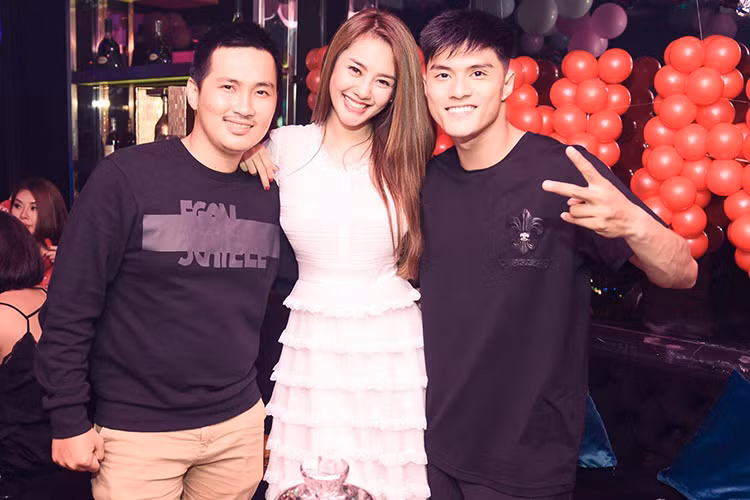 Lâm Vinh Hải cũng từng đến chúc mừng sinh nhật lần thứ 26 của Linh Chi vào tháng 9/2016. (Ảnh: FBNV)