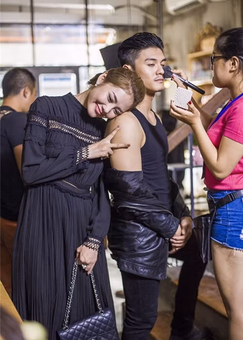 Anh Lam Vinh Hai - Linh Chi than mat truoc khi cong khai yeu