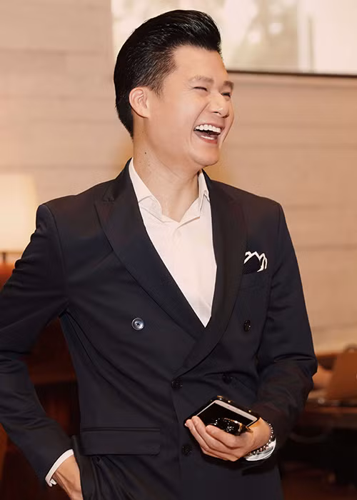 Mỗi đêm diễn, khán giả sẽ có được những cảm xúc khác biệt bởi không gian và bàn tay dàn dựng của những tên tuổi đạo diễn khác nhau với những ý tưởng riêng.