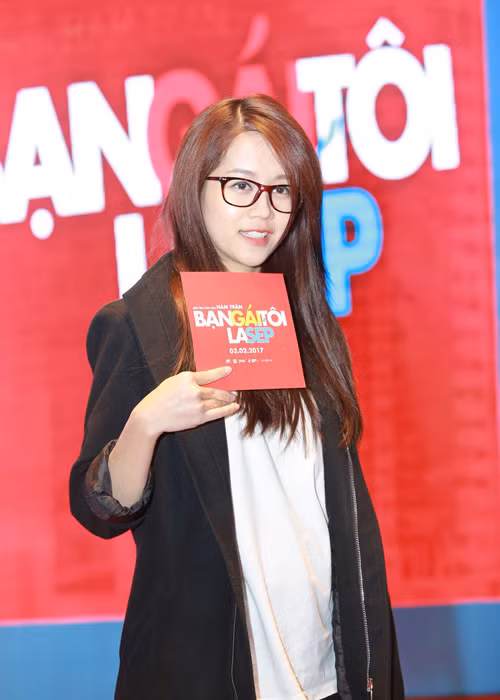 Sự kiện còn có sự tham gia của khách mời An Nguy. Vừa qua, cô đã chạm ngõ phim ảnh với bộ phim "Chờ em đến ngày mai".