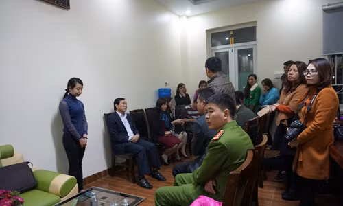 Dinh chi cong tac co giao dung dua an com danh tre-Hinh-2