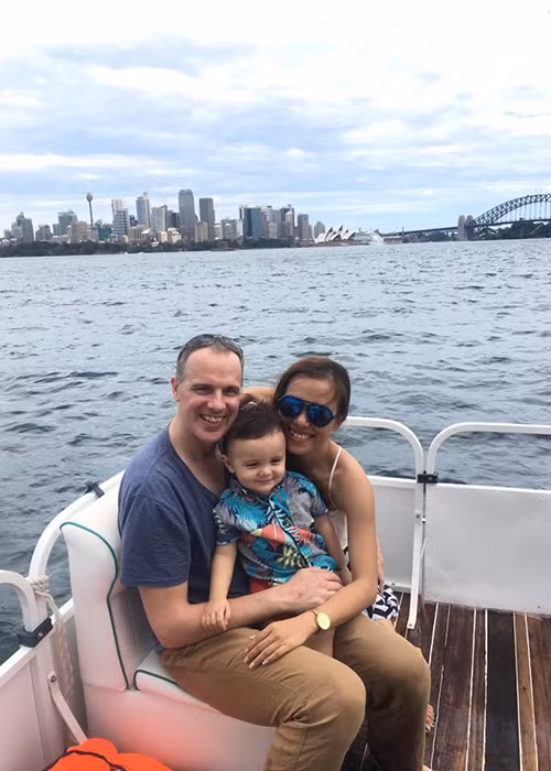 Gắn bó được 4 năm, cặp đôi đã có một bé trai. Cậu nhóc tên Damina, chào đời vào tháng 9/2015. (Ảnh: FBVN)