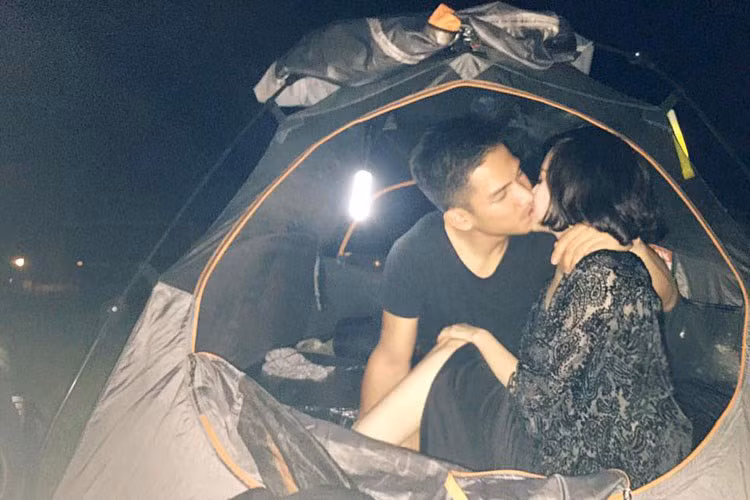 Dù ở ẩn chăm lo cuộc sống gia đình nhưng cuộc sống của Tâm Tít vẫn nhận được sự chú ý của khán giả. (Ảnh: FBNV)