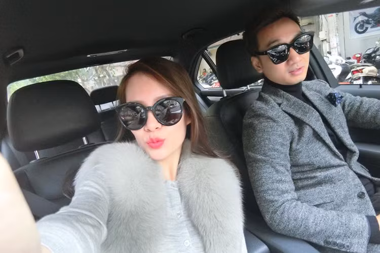 Vợ sắp cưới 9x của Thành Trung đã tạo dựng được vẻ ngoài sành điệu không kém cạnh một hot girl. (Ảnh: FBNV)