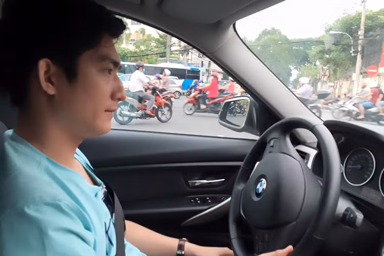 Loat scandal tai tieng cua chong cu Phi Thanh Van-Hinh-8