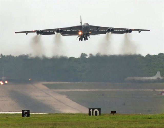 Trong cuộc chiến tại Afghanistan, những chiếc B-52 của Mỹ bay từ các căn cứ trong nội địa nước này để tấn công các căn cứ của Taliban.
