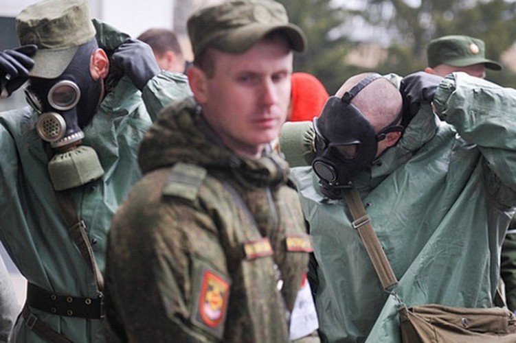 Các chuyên gia nói rằng virus corona mới nếu chỉ lây lan trong một đơn vị quân đội đã có thể trở thành mối đe dọa đối với an ninh quốc gia, thậm chí gây mất sức chiến đấu hoàn toàn của lực lượng vũ trang Nga.