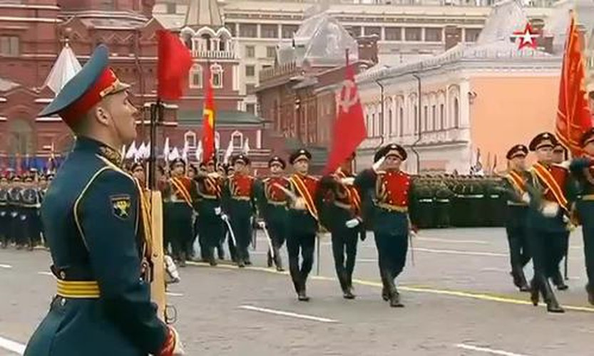 Nếu có diễn ra, lễ duyệt binh nhiều khả năng chỉ giới hạn ở quy mô nhỏ với 5 nghìn người tham dự, trong đó không bao gồm những người có nguy cơ cao về sức khỏe.