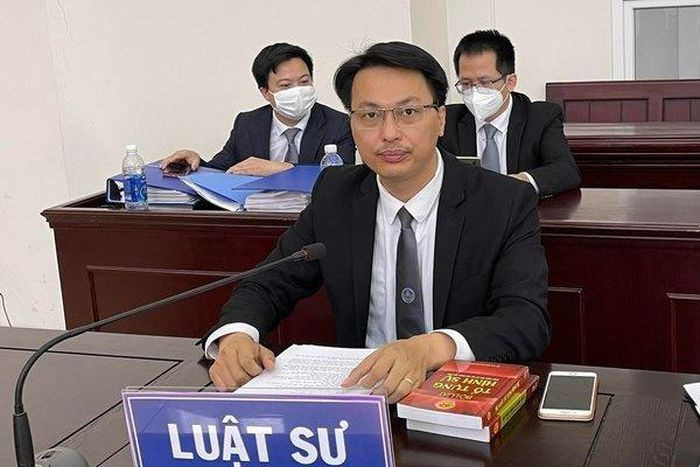 Nguoi cap bang gia Truong DH Dong Do nhan an tu, 'hoc gia' mua bang tinh sao?