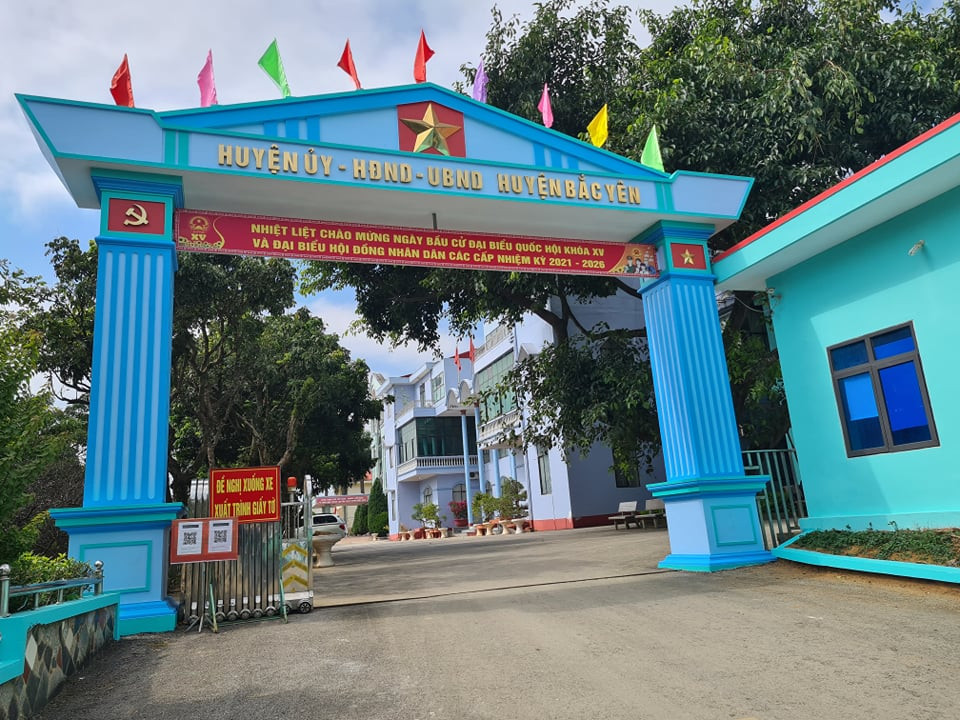 Son La: He lo “ong trum” xe doi, khoet nui khai thac khoang san Talc trai phep