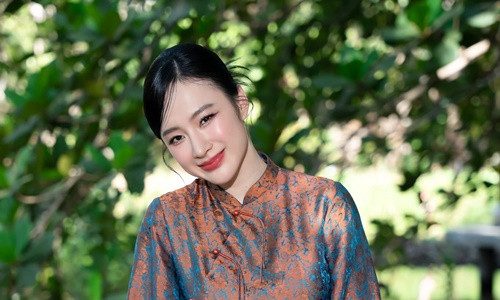 Angela Phuong Trinh noi gi ve tin don no nan?