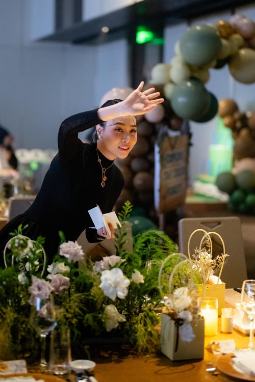 Bé Sutin - con trai Đàm Thu Trang và Cường Đô la vừa được bố mẹ tổ chức sinh nhật hoành tráng.