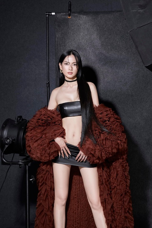 Vẻ ngoài quyến rũ của bà mẹ một con "đốn gục" cánh mày râu.