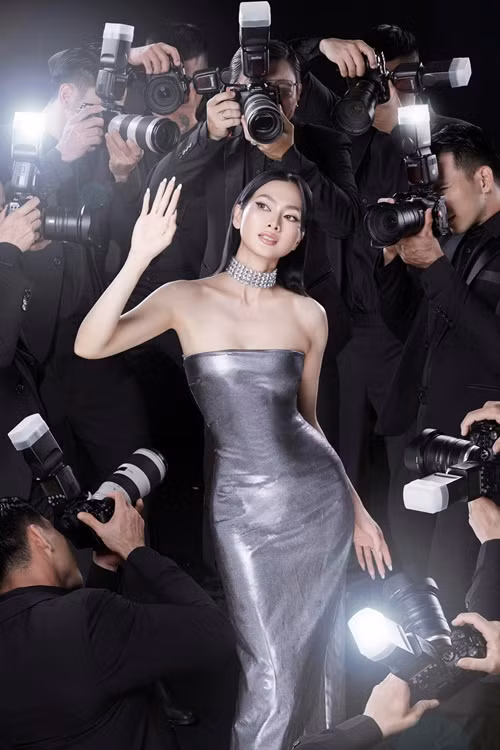 Anh Thư kín tiếng về chuyện tình cảm sau khi trải qua một lần đò.