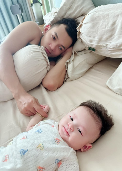 Con trai của Phương Trinh Jolie và Lý Bình chào đời cách đây 1 năm.