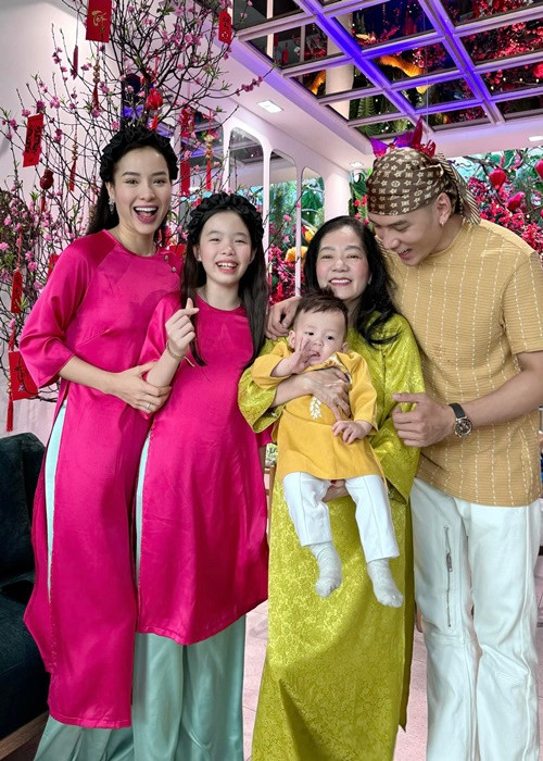 Lấy chồng kém tuổi, Phương Trinh Jolie có cuộc sống vô cùng viên mãn.