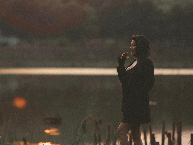 Để mặc đẹp hơn, bà mẹ ba con đã nỗ lực giảm cân.