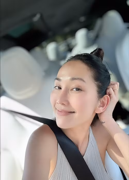 Nữ diễn viên thường xuyên để mặt mộc.
