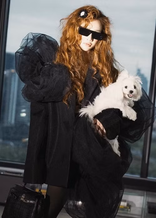 "Càng ngày tôi càng chăm sóc ba mẹ, chị em theo cách giống như anh Giang làm, từ những điều nhỏ nhất", diễn viên Nhã Phương bày tỏ.