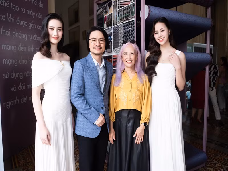 Về nước lần này, Ý Nhi tiếp tục thực hiện dự án Beauty with a purpose cho cuộc thi Miss World lần thứ 72.